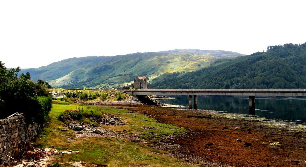 Villa Eilean Donan View Dornie Esterno foto